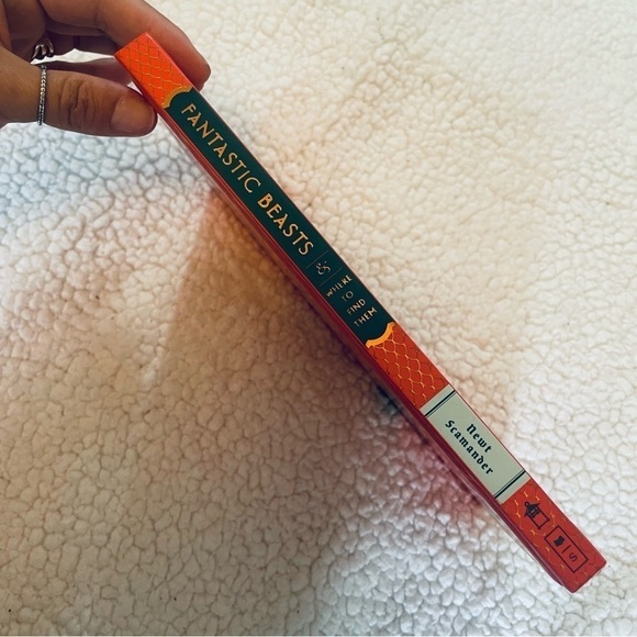 Fantastic Beasts and Where to Find Them (Harry Potter) - Hardcover by Rowling - Picture 2 of 14